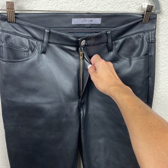 New Joes Jeans Vegan Faux Leather Flared Pants Crop Bootcut Mid Rise Sz 29 - Picture 4 of 11